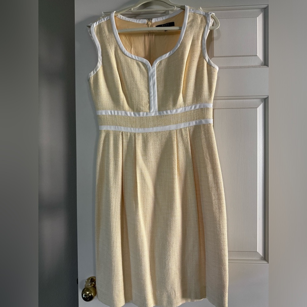Cute casual dress. Great for shower or wedding